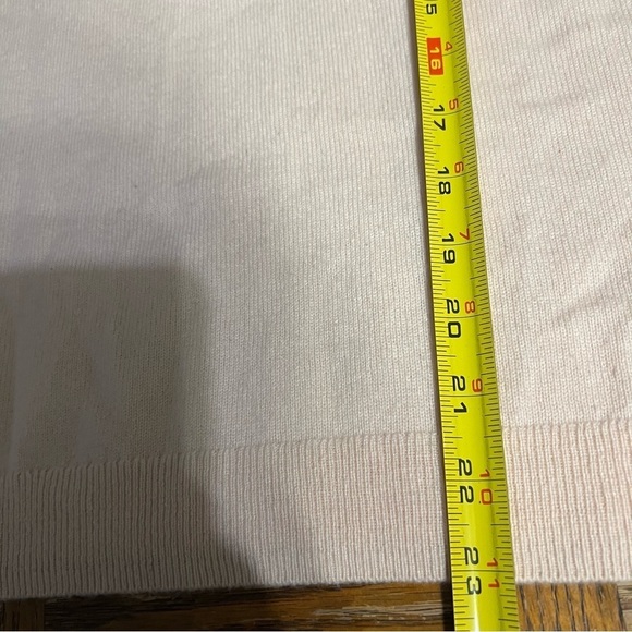 J. Crew V-Neck Boyfriend Sweater Cashmere in Light Pink Sz M Relaxed Fit - Picture 12 of 12